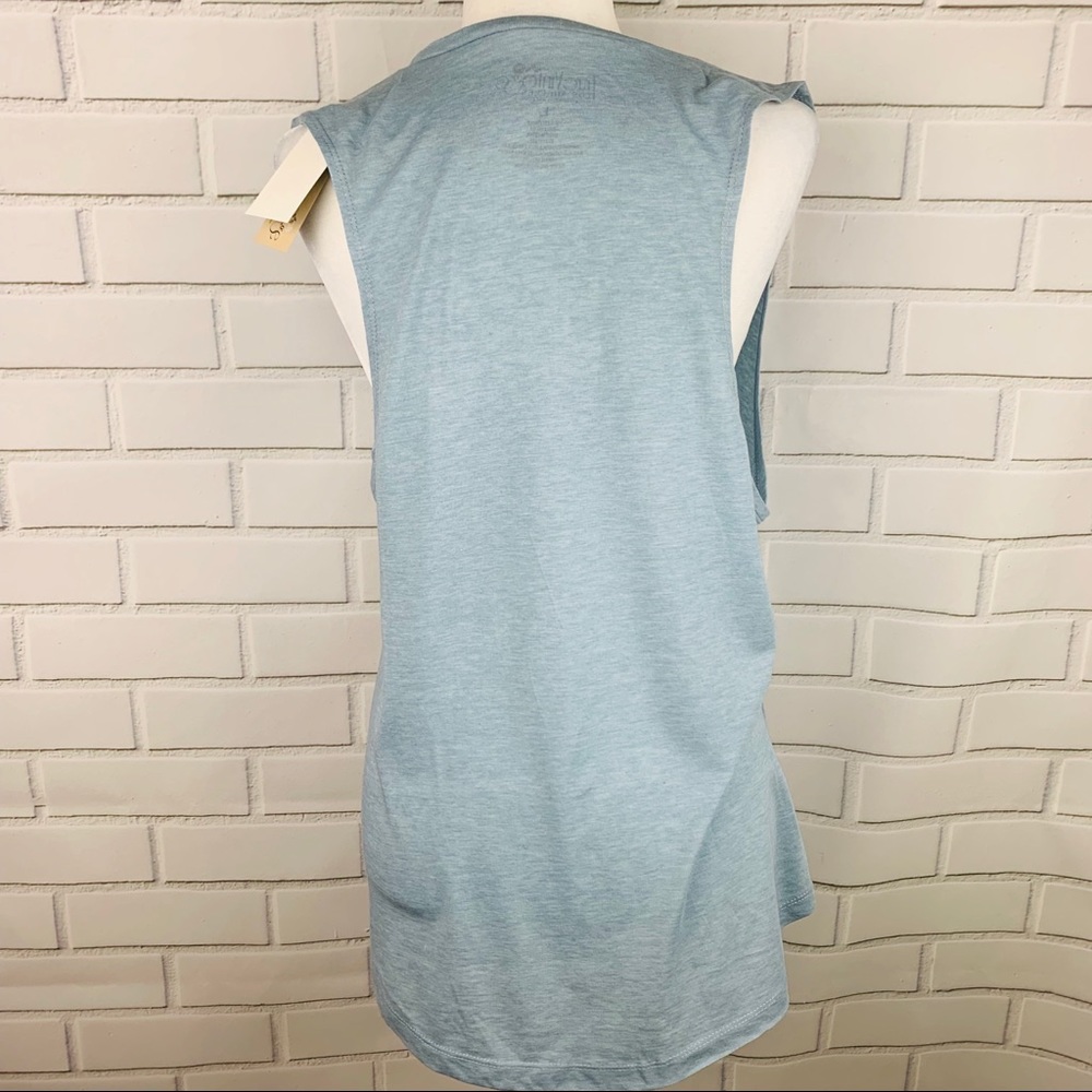 🔥TRUE VINTAGE🔥FEMALES ARE STRONG LIGHT BLUE TANK TOP LARGE NWT - Picture 5 of 6